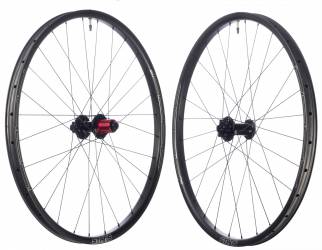     Stan\'s NoTubes ARCH CB7